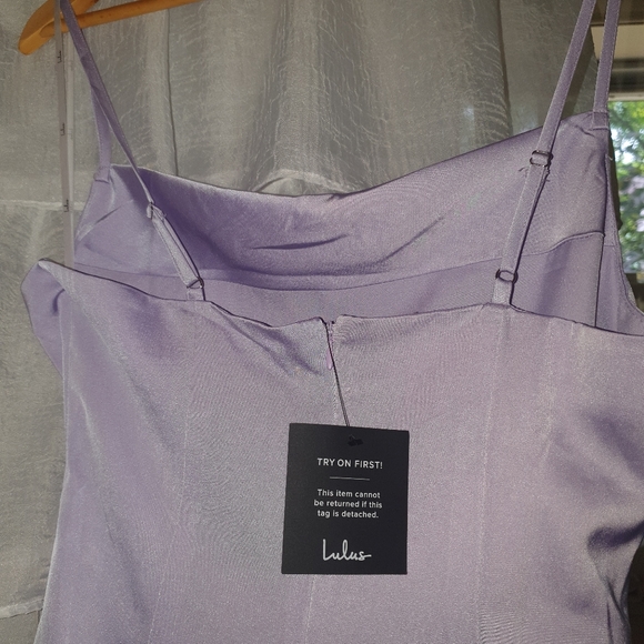 BRAND NEW Lilac midi dress with swoop neck - Picture 4 of 4
